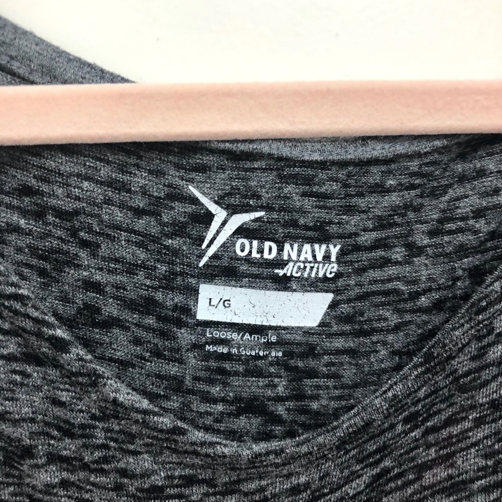 Old Navy Active Top - Picture 2 of 3